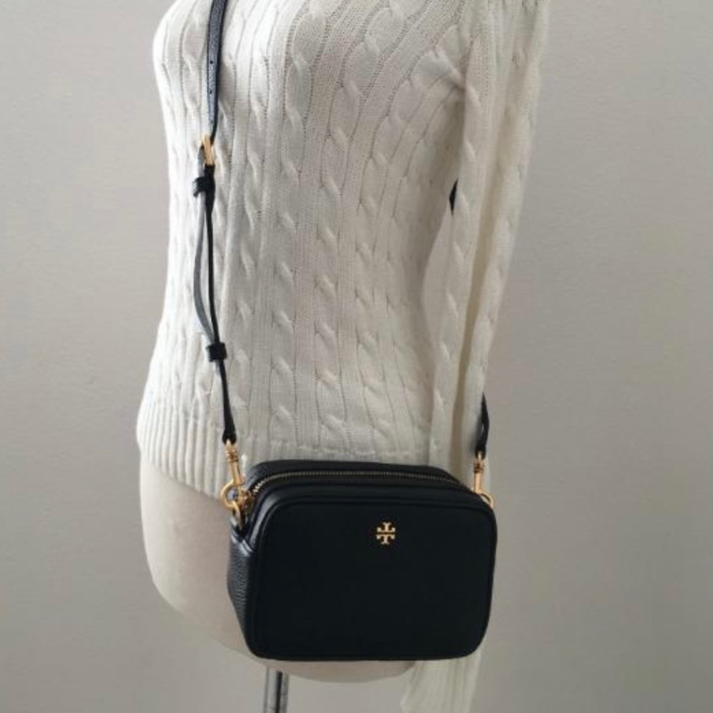 SOLD‼️‼️.   Tory Burch Blake Mini Camera Bag